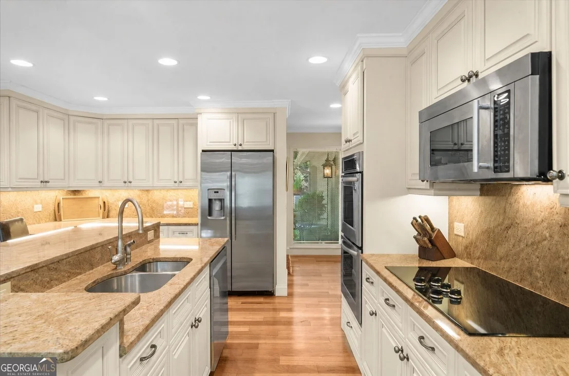 Photo of 7865 Robin Road