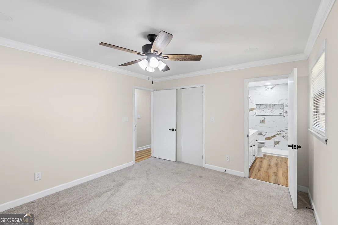 Photo of 2154 Silverdale Road