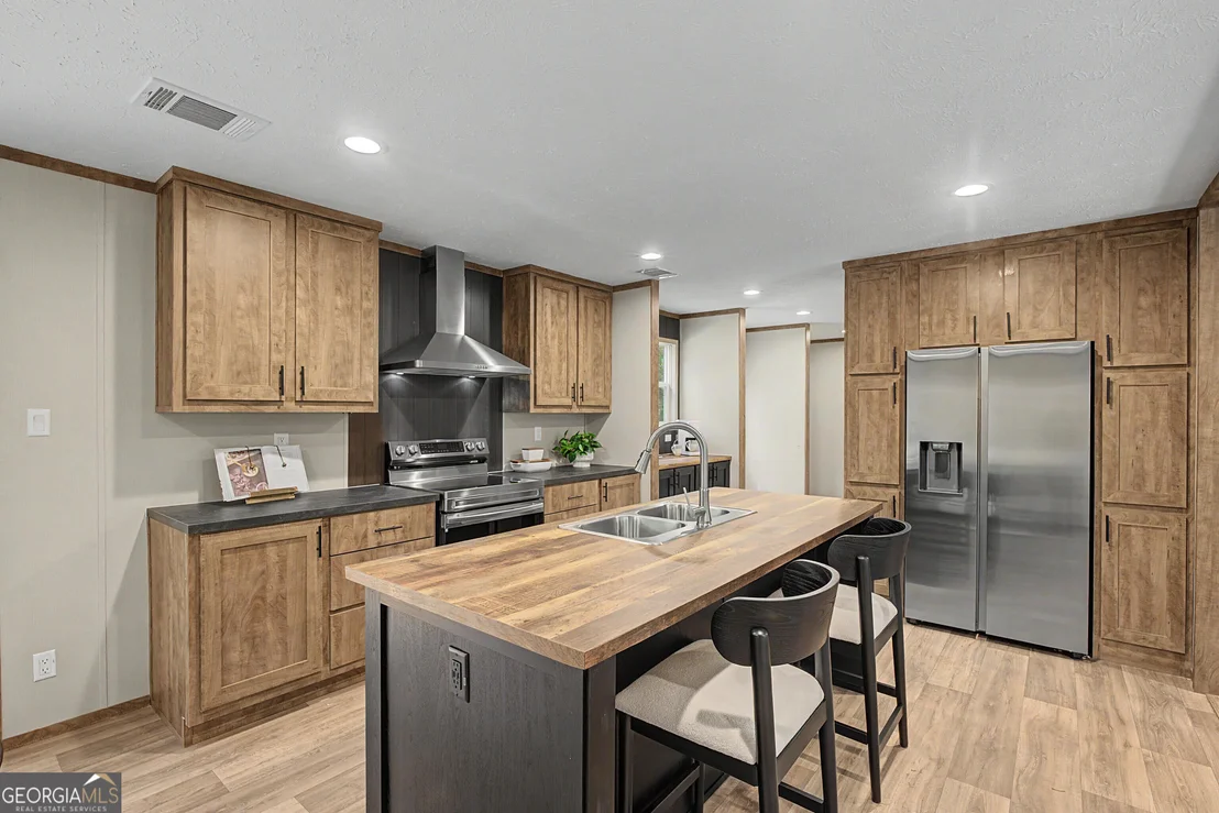 Photo of 1228 Hatcher Drive NE