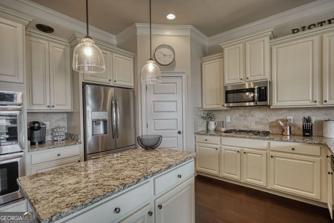 Photo of 3323 Shoals Ridge Drive