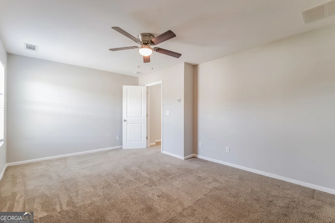 Photo of 100 Dalgety Crossing
