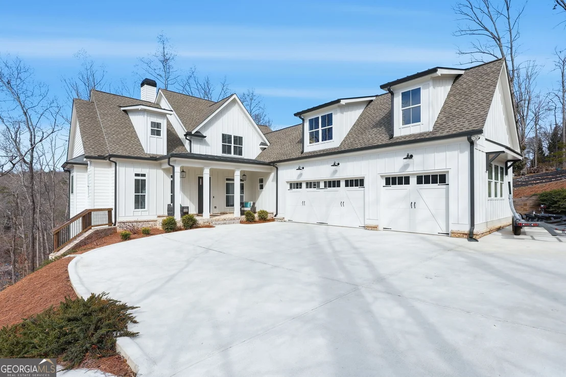 Photo of 5575 Chestatee Landing Drive