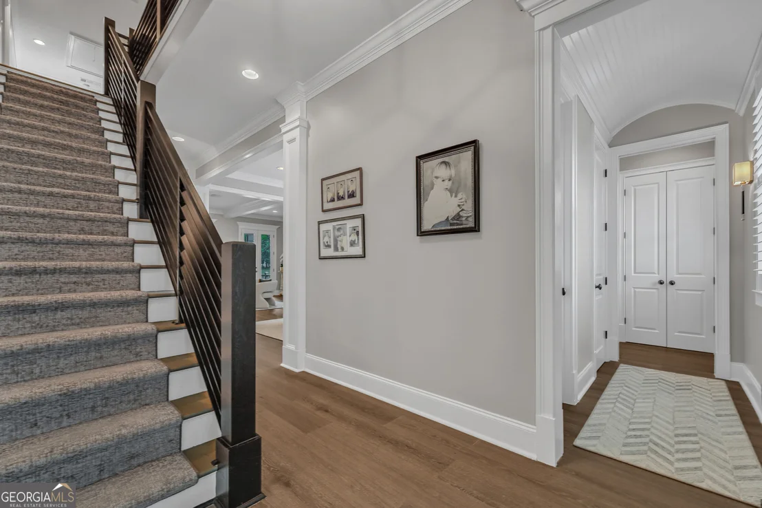 Photo of 845 Commons Park