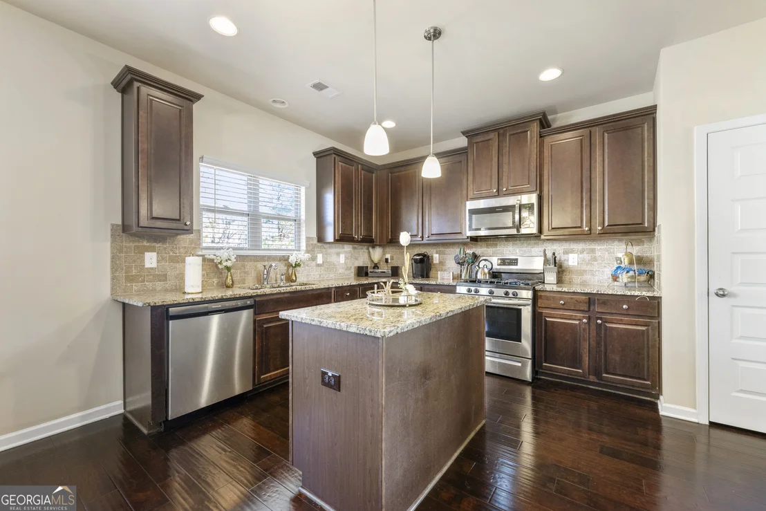 Photo of 536 Caledon Way
