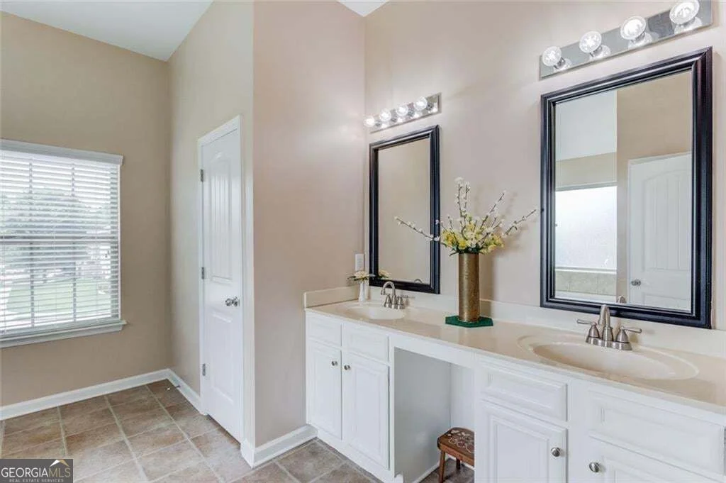 Photo of 5719 Berkshire Trace