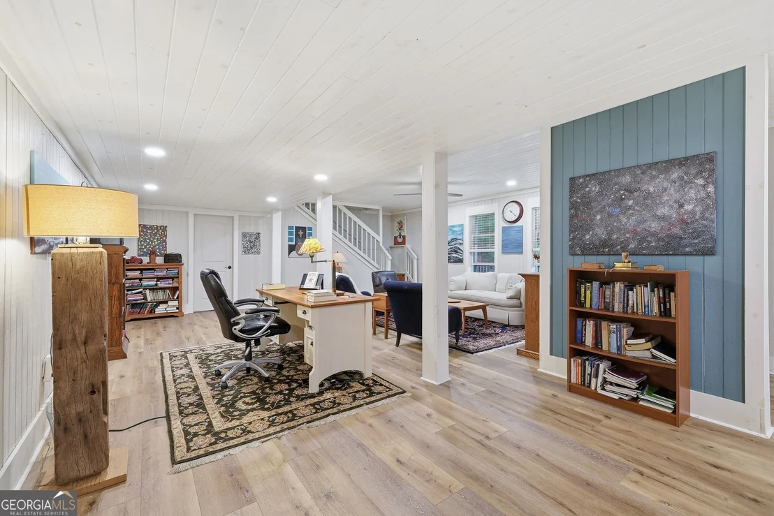 Photo of 160 Ridgepole Drive