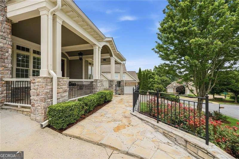 Photo of 1005 Ector Drive NW