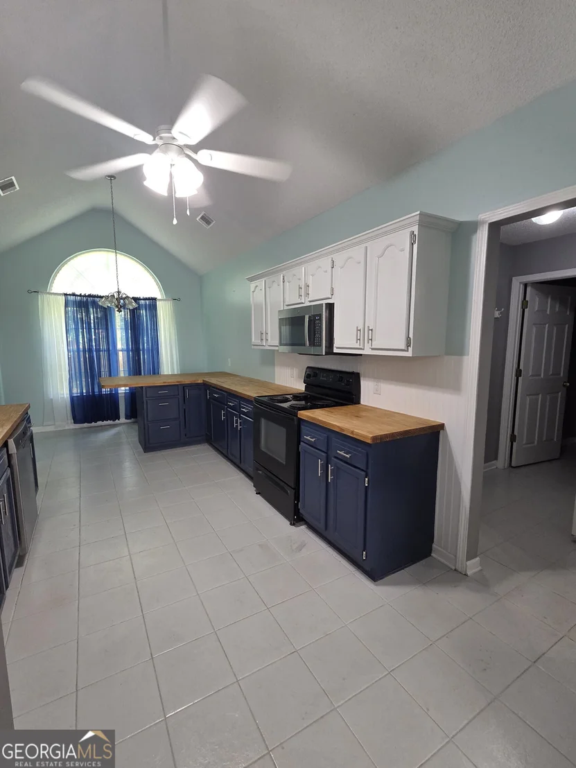 Photo of 2337 Noel C Conaway Road