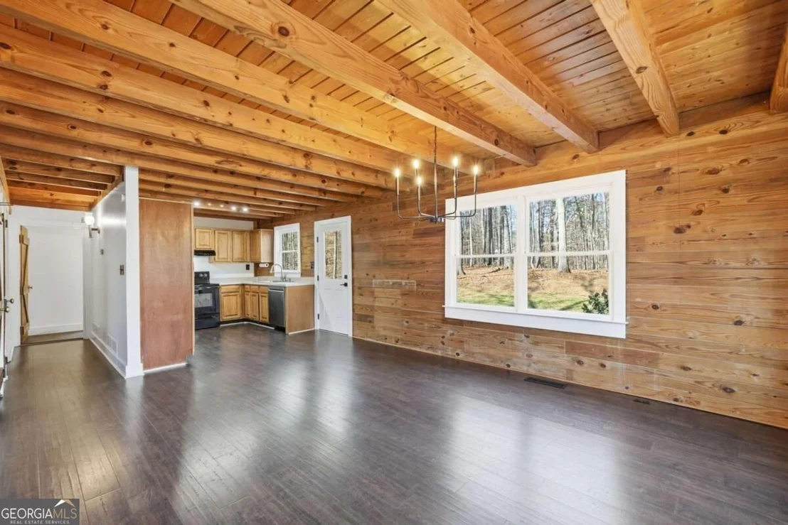 Photo of 437 Twin Lakes Drive