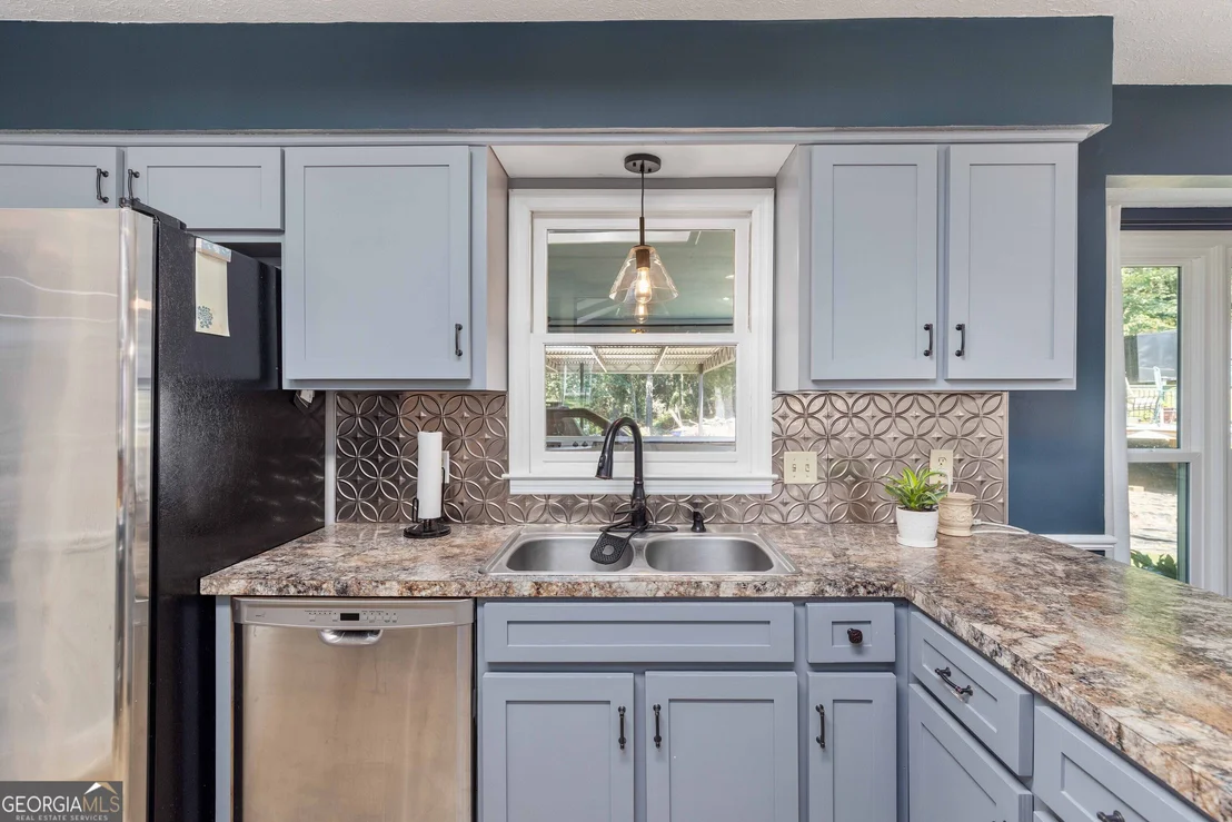 Photo of 6811 Mobley Road