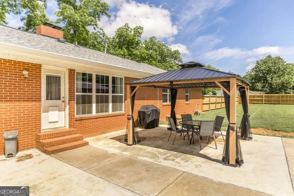 Photo of 3261 Walden Road