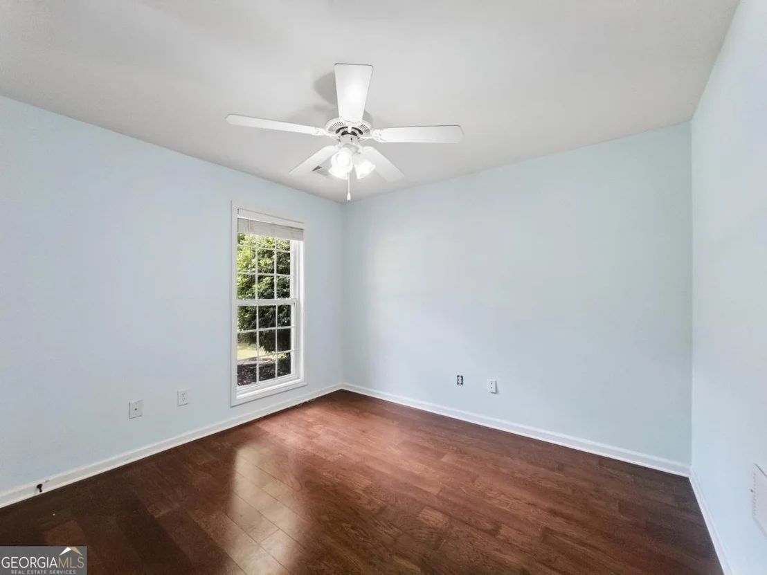 Photo of 210 Lexington Circle