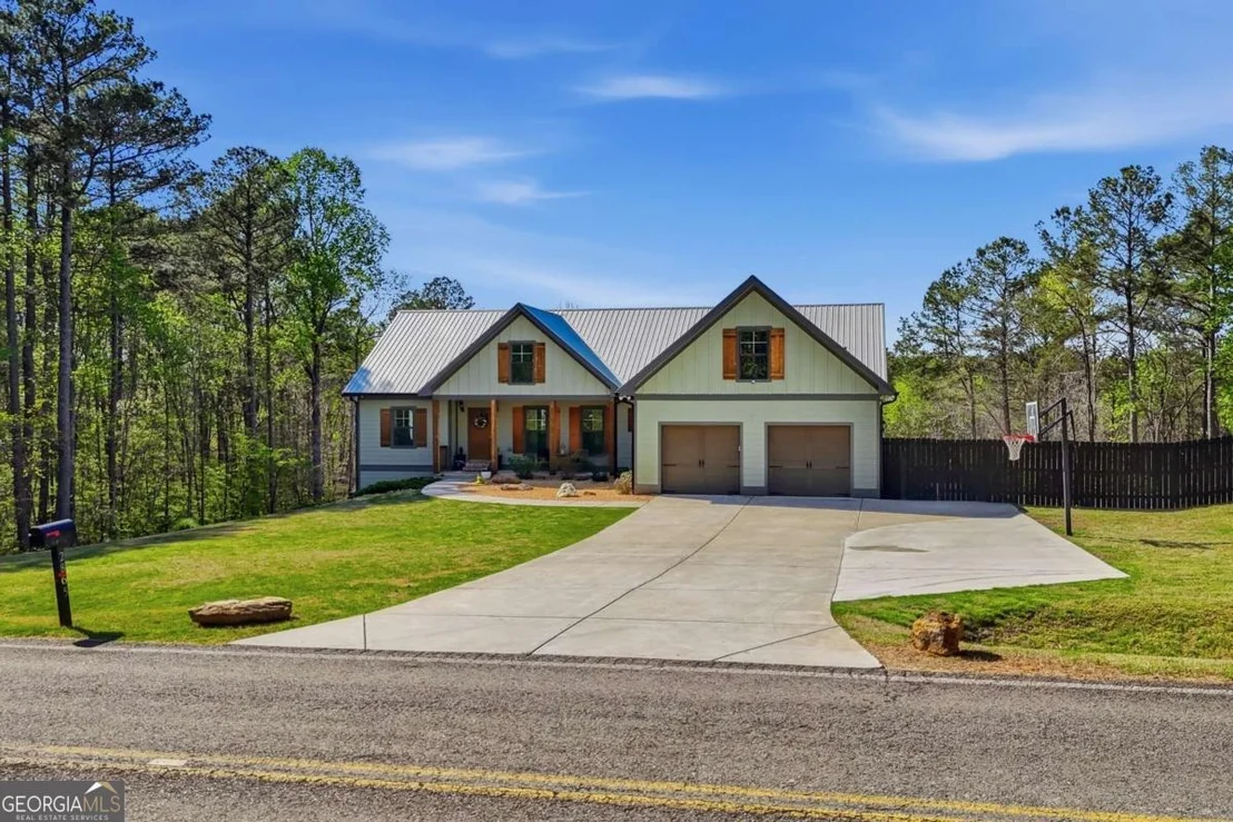 Photo of 2865 Flatbottom Road