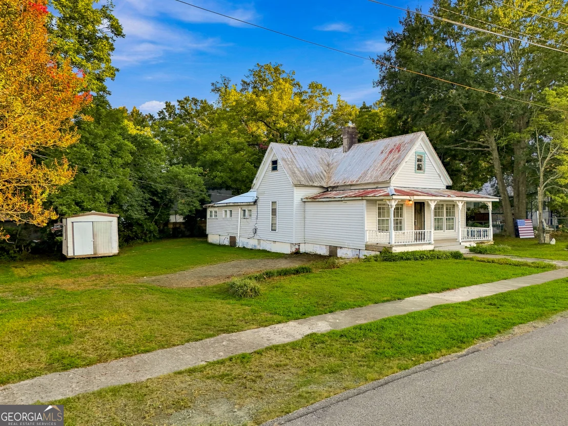 Photo of 5908 Wall Street
