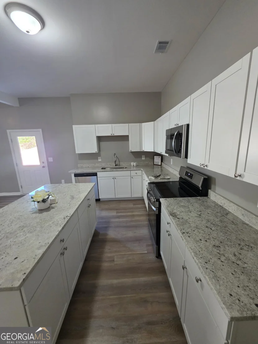 Photo of 255 Tremont Circle