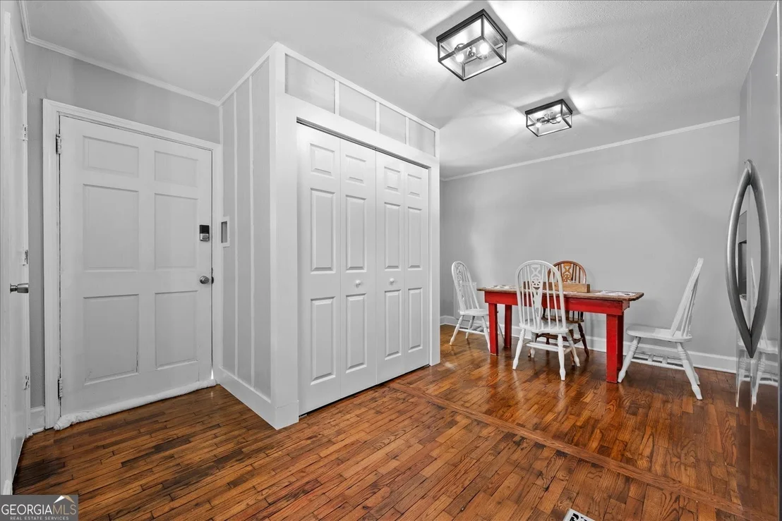 Photo of 102 Oak Street