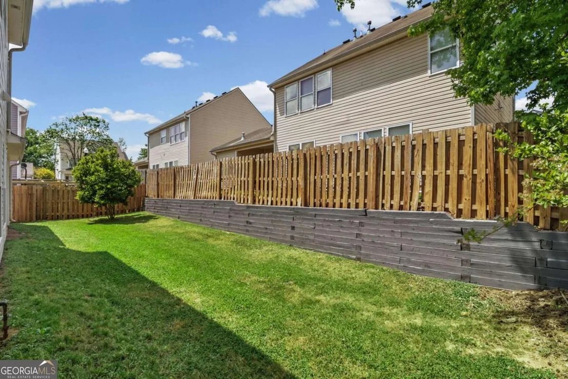 Photo of 1204 Red Bud Lane
