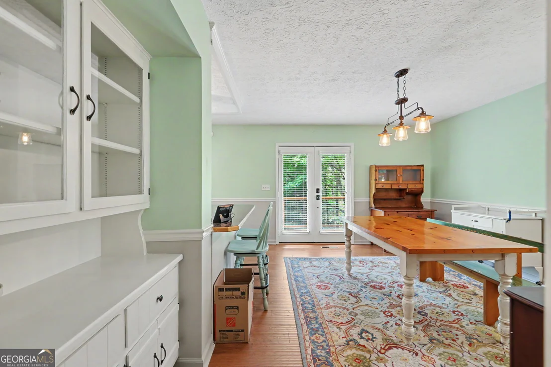 Photo of 854 Saddleback Circle