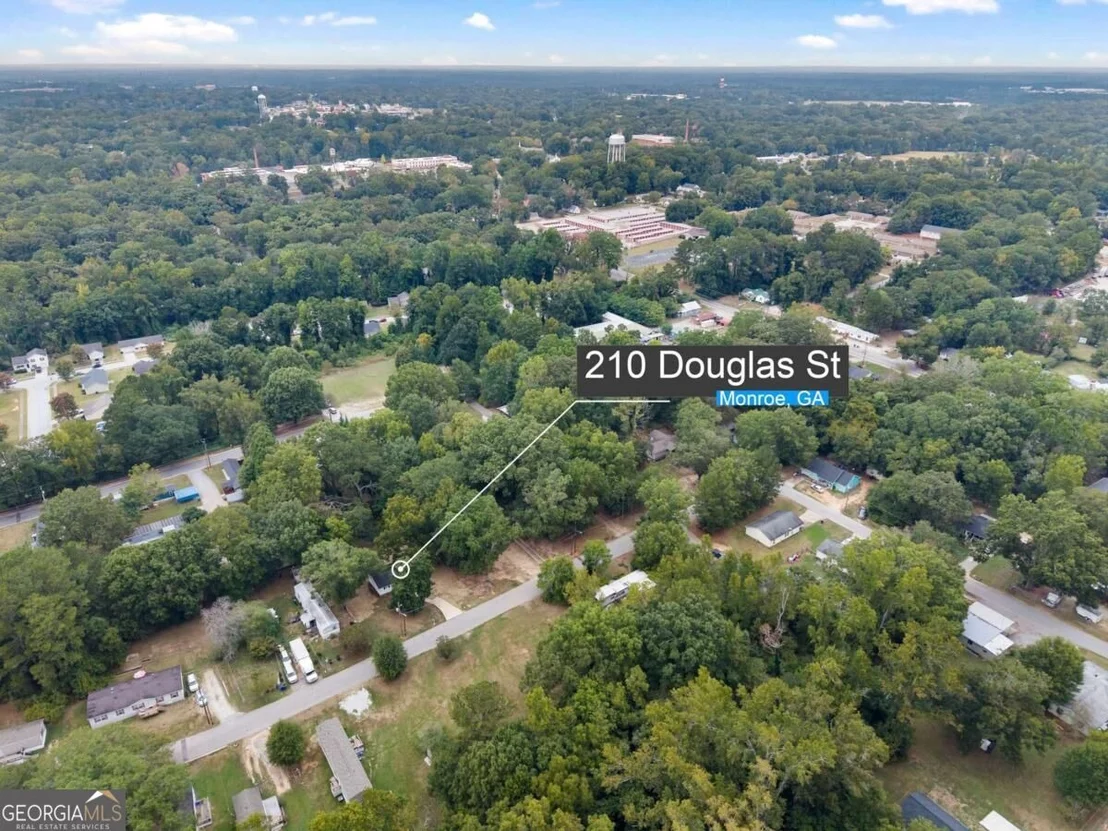 Photo of 210 Douglas Street