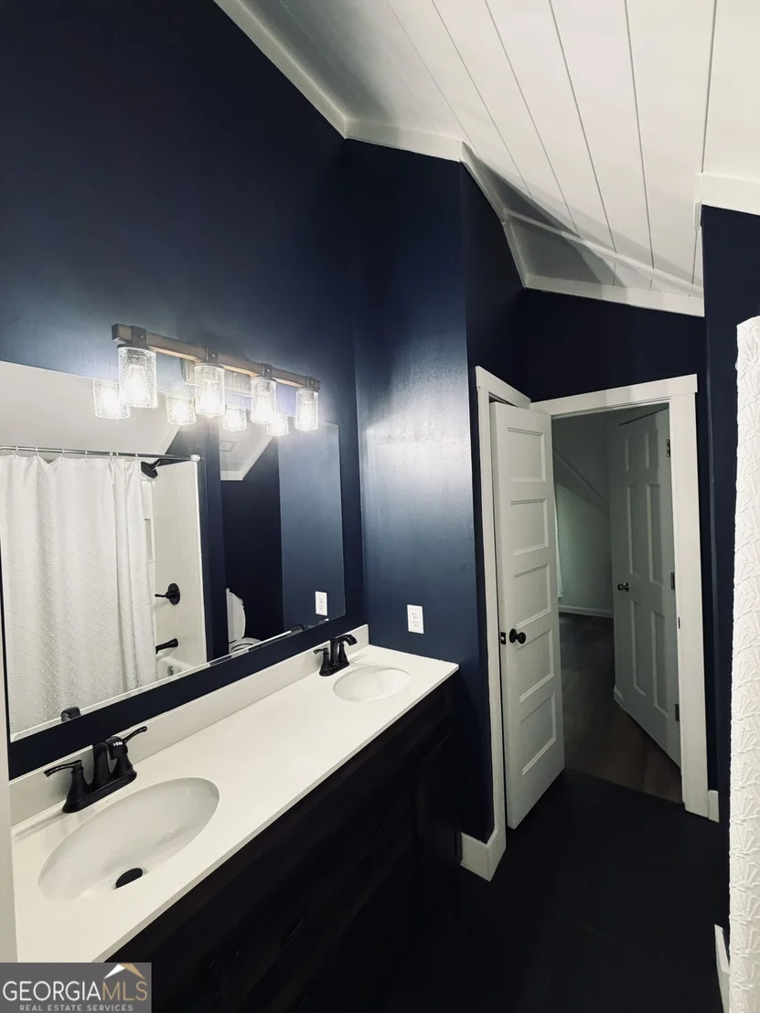 Photo of 74 Valley Drive