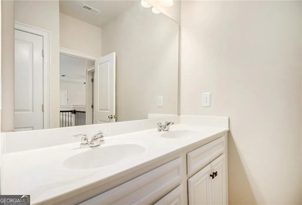 Photo of 283 Hickory Pointe Drive