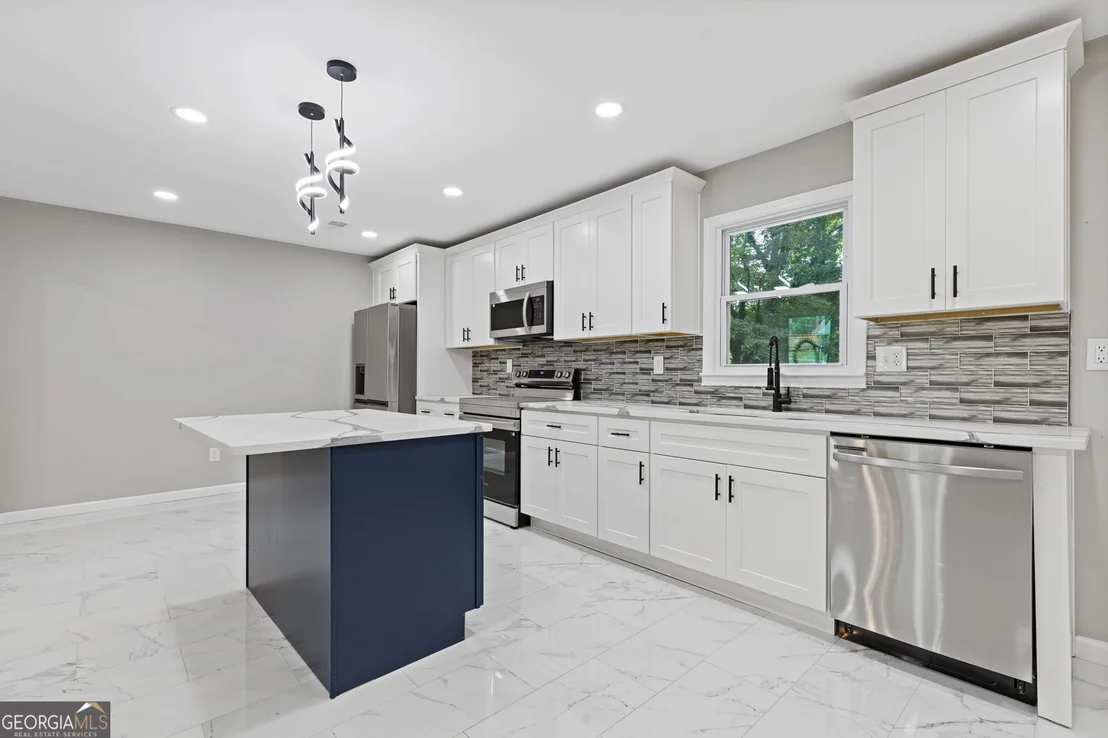 Photo of 2176 Deer Trail