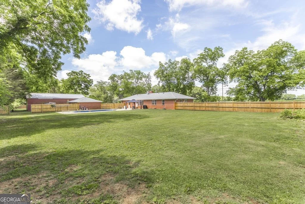 Photo of 3261 Walden Road