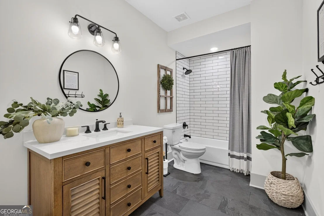 Photo of 417 Fox Valley Drive