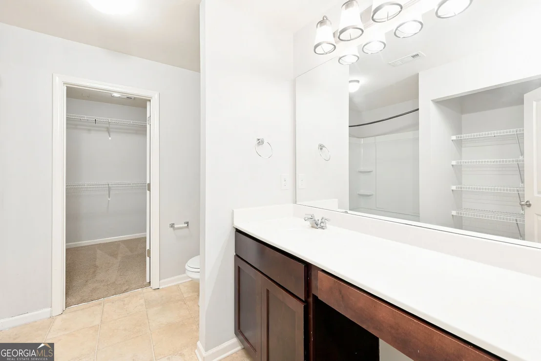 Photo of 1043 Sutherland Drive