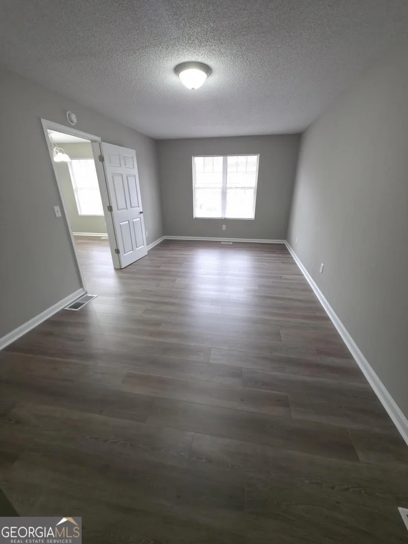 Photo of 274 Chesterton Drive