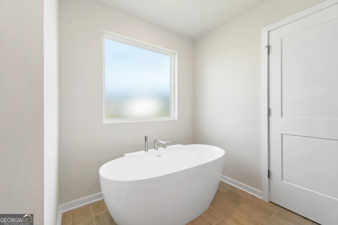 Photo of 203 Crabapple Road