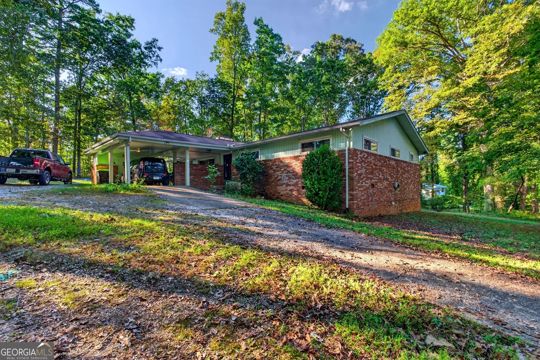 Photo of 123 Lakeview Circle