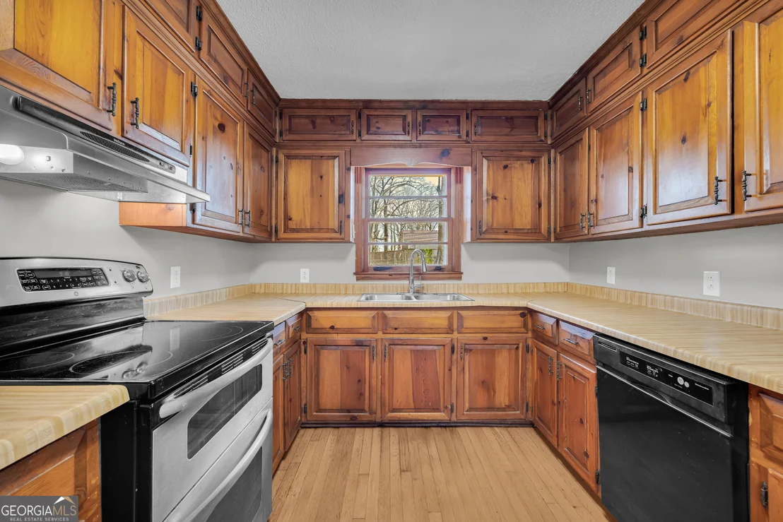 Photo of 93 Hickory Circle