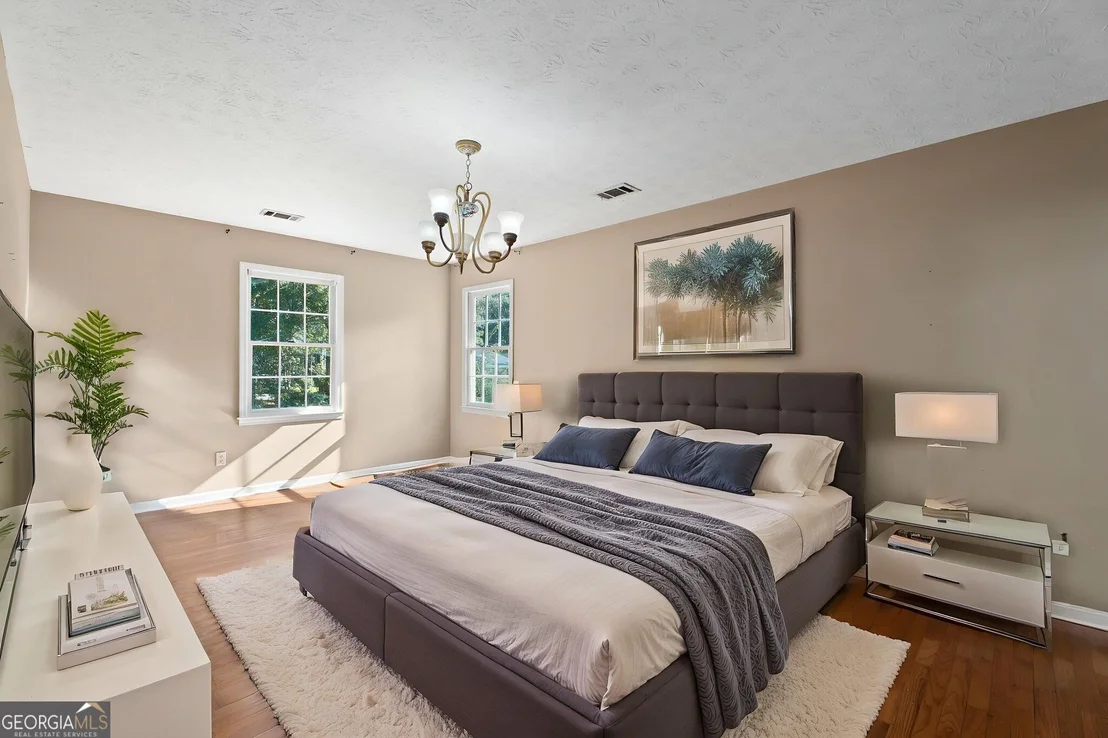 Photo of 2575 Fairview Lane