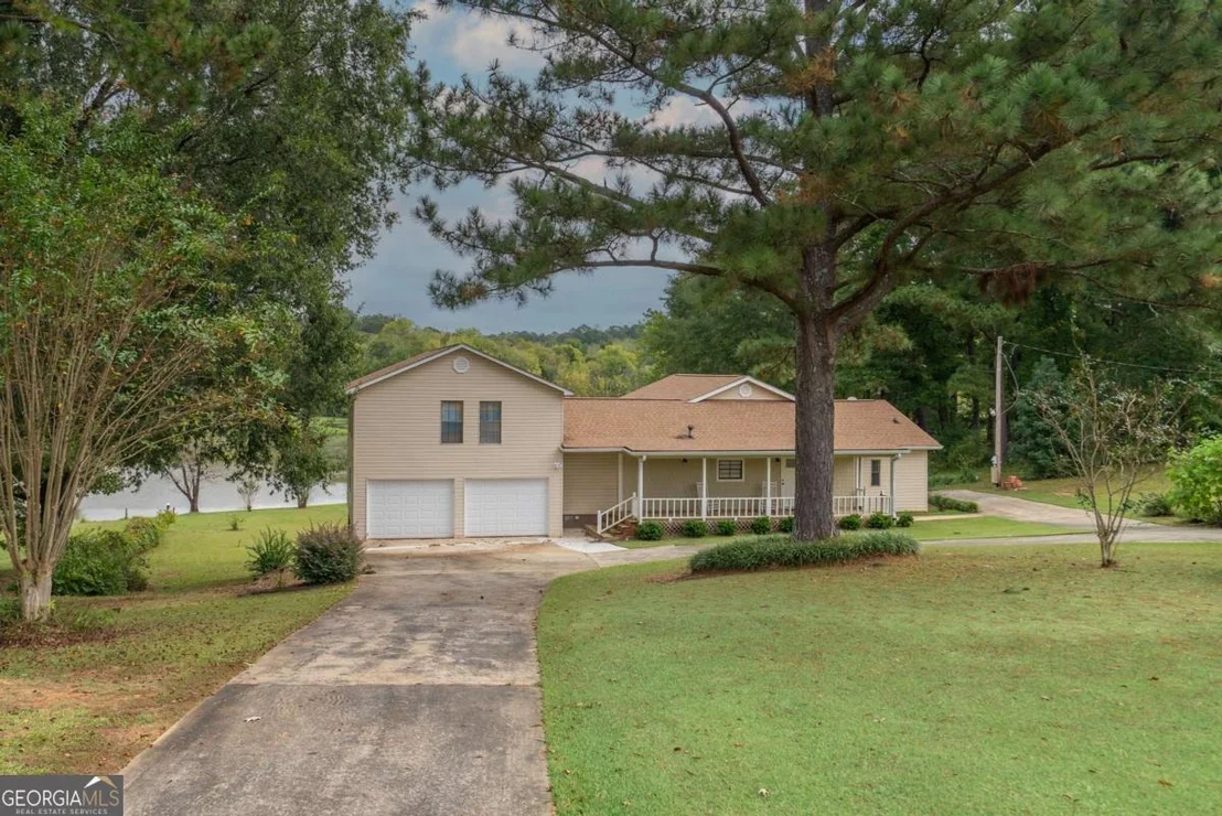 Photo of 1180 Green Briar Drive