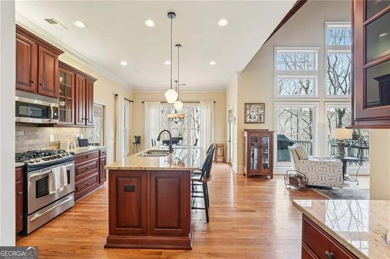 Photo of 29 Red Trillium Ridge