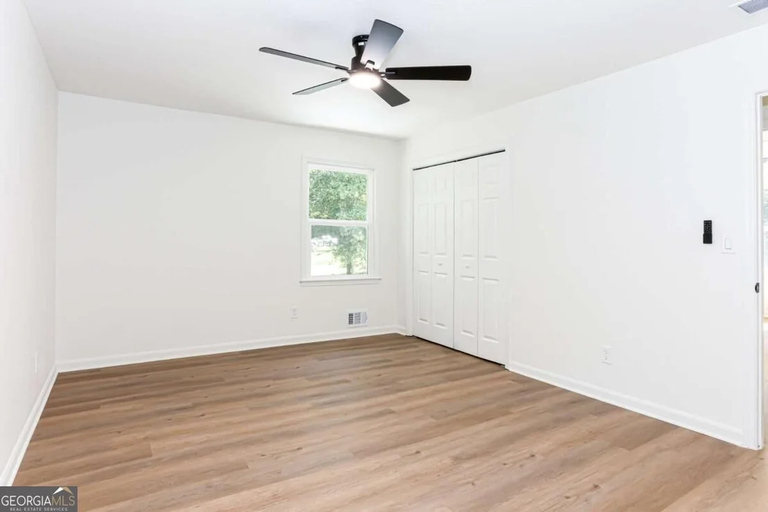Photo of 2882 Creek Drive