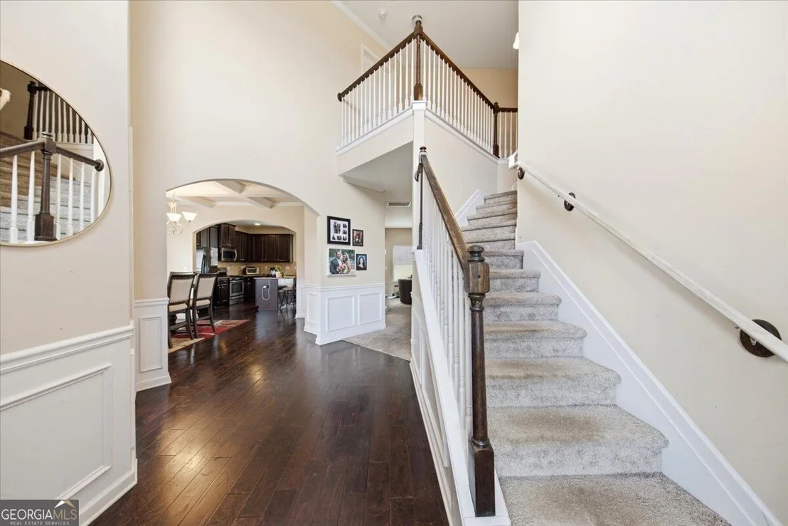 Photo of 1126 Paramount Drive