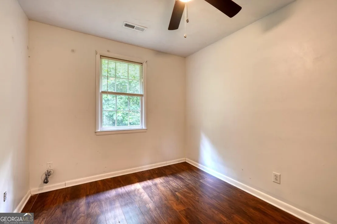 Photo of 723 Bugscuffle Road