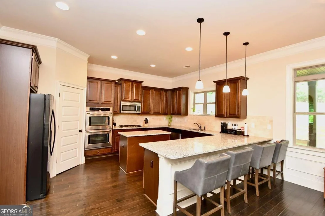 Photo of 1140 Riverhill Drive