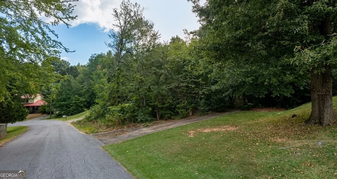 Photo of 321 Hubbard Circle