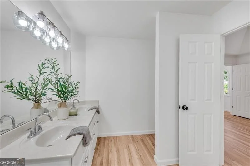 Photo of 140 Julia Ann Circle