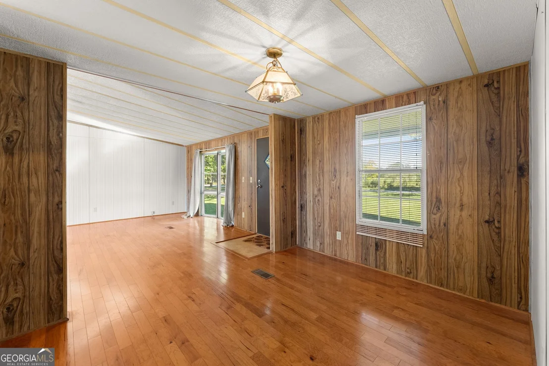 Photo of 6078 Farmer Road