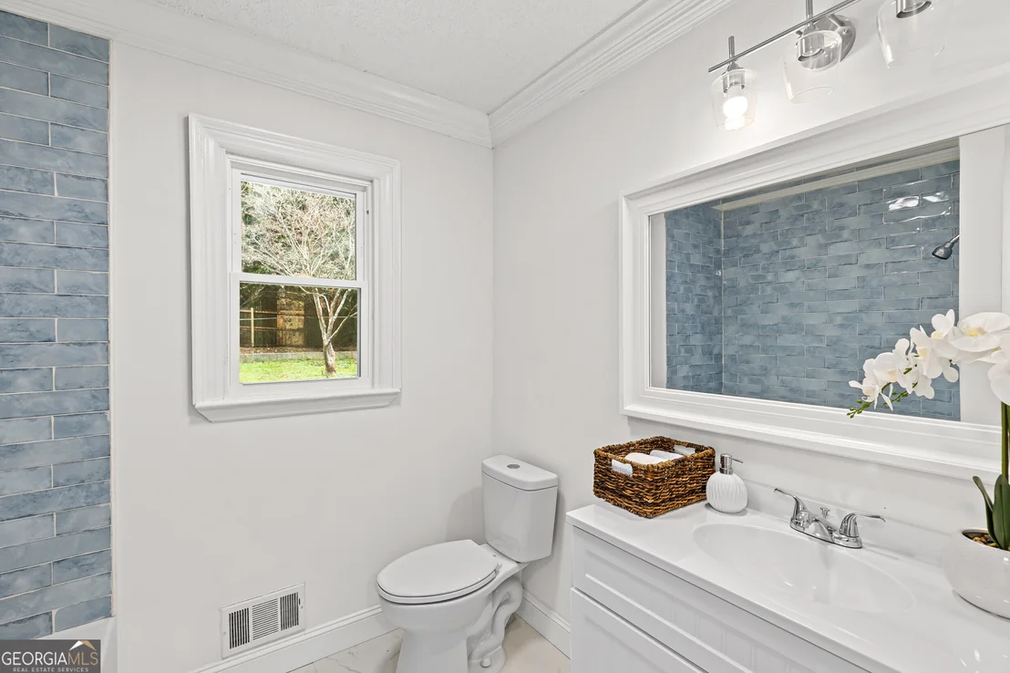 Photo of 3120 Edinburgh Drive