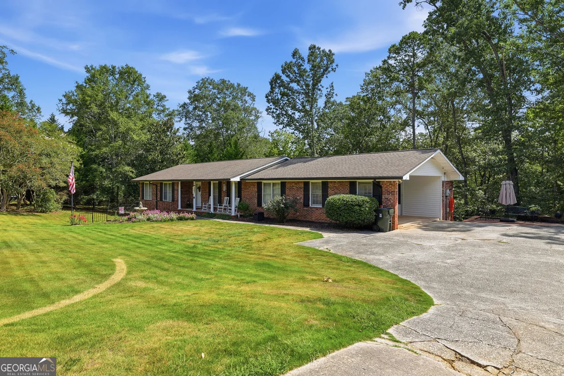 Photo of 155 Valley Road