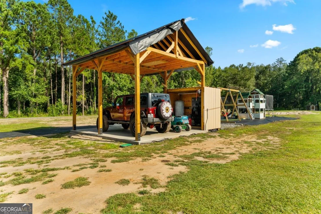 Photo of 302 Middleton Road