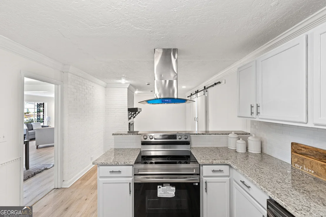 Photo of 3120 Edinburgh Drive