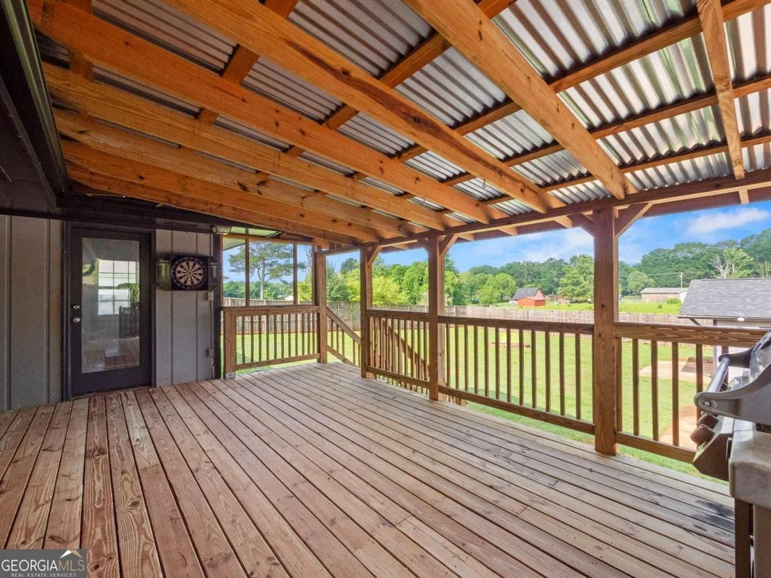 Photo of 617 Lakeview Drive