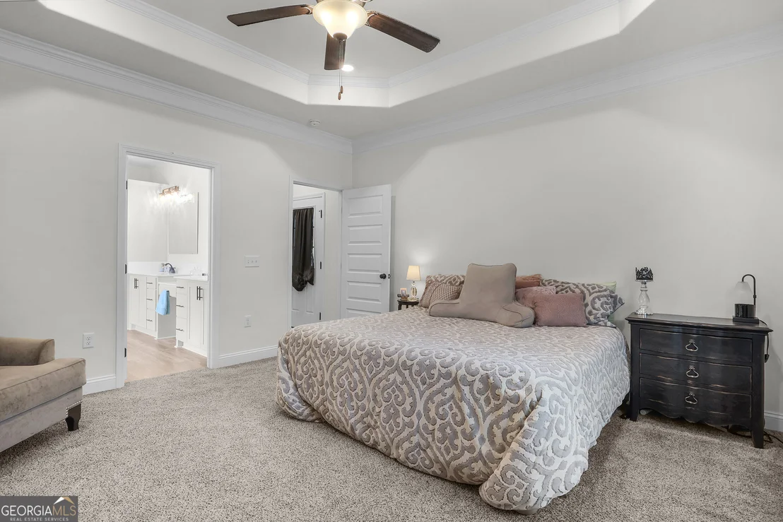 Photo of 166 SE Baker Field Lane