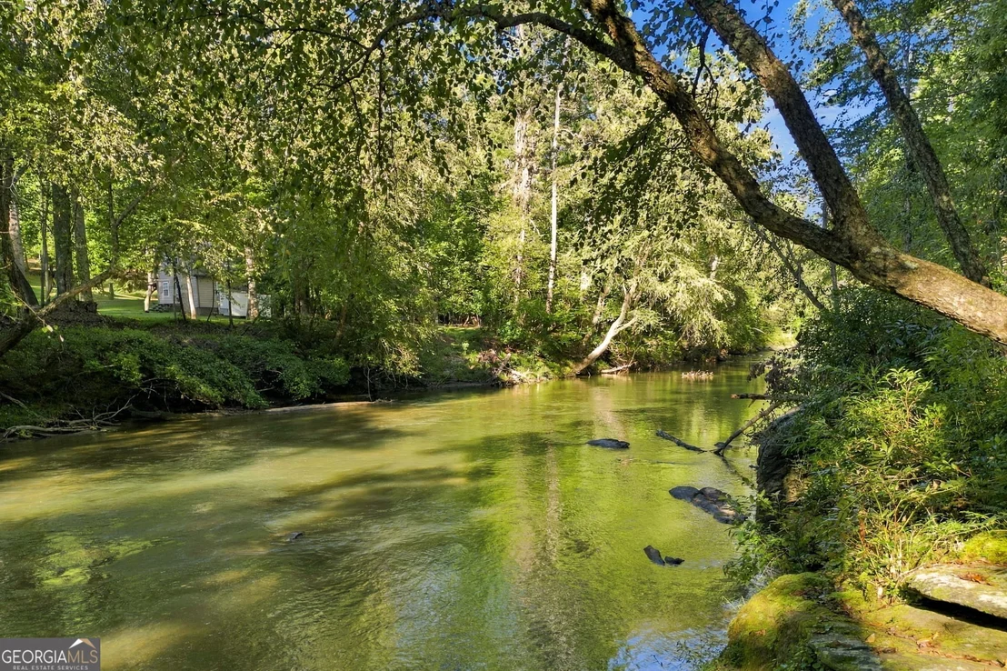Photo of 858 River Forest Run